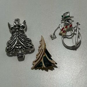 Lot Of 3 Christmas Theme Brooches Silver Gold-tone Angel Christmas Tree Snowman